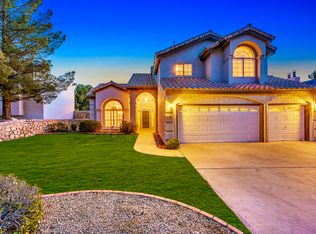853 Via De La Paz Dr, El Paso, TX 79912