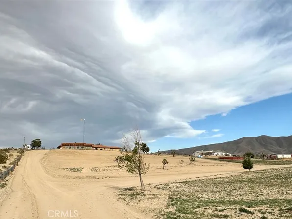 20333 Poppy St, Apple Valley, CA 92308