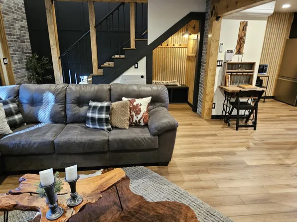 20568 Chief Fuller Way #C, Mi Wuk Village, CA 95346