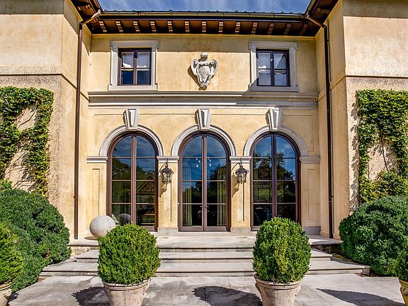 2nd image of 700 Belle Meade Blvd