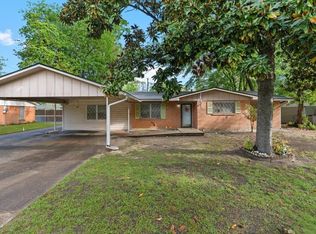 1126 Oakwood St, Carthage, TX 75633