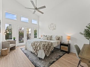 2111 Holman St, Houston, TX 77004