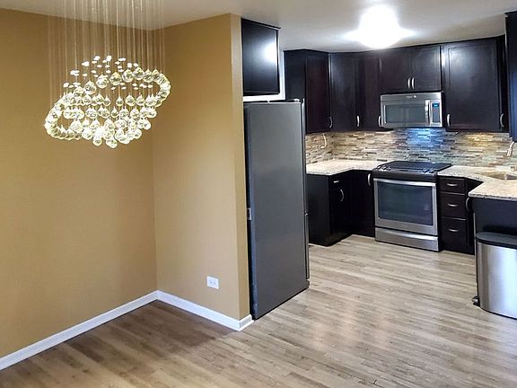 3rd image of 2629 College Hill Cir