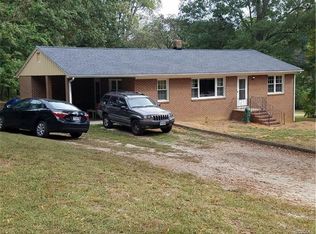 14121 Happy Hill Rd, Chester, VA 23831