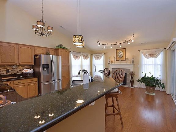 3rd image of 1421 Old Stoney Dr