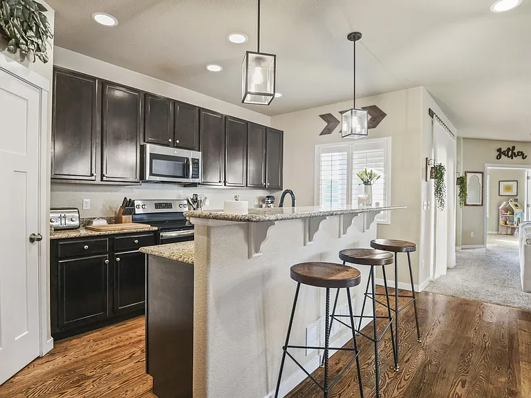 7685 Camille Ct — Photo 6