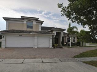 14005 NW 15th Dr, Pembroke Pines, FL 33028