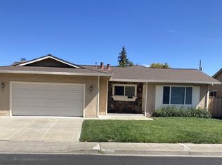 6701 Spruce Ln, Dublin, CA 94568