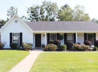 9471 Burnt Pine Dr, Mobile, AL 36695