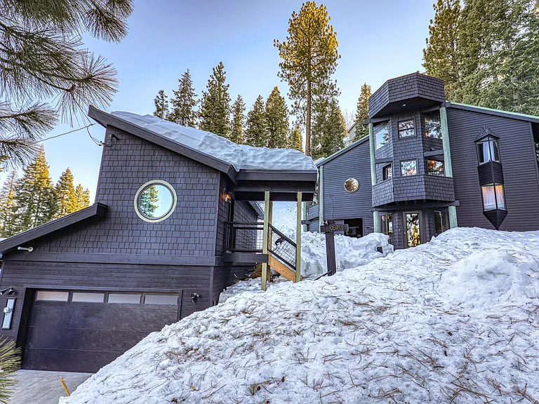 10594 Snowshoe Cir — Photo 60