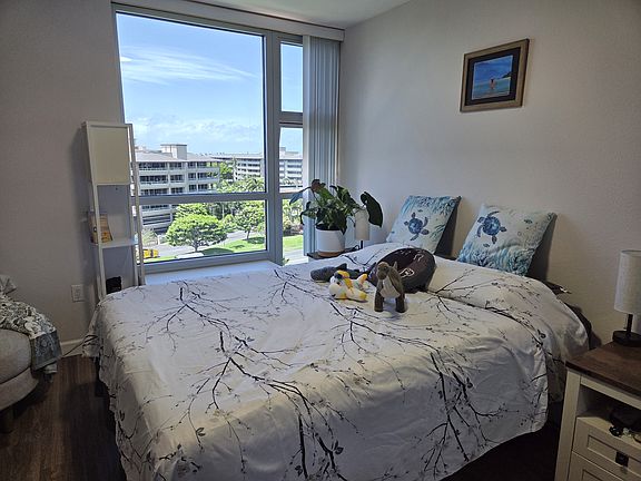 Master Bedroom. (Furniture available for purchase separately. Shown here is a Temperpedic Adjustable Bed and Mattress)