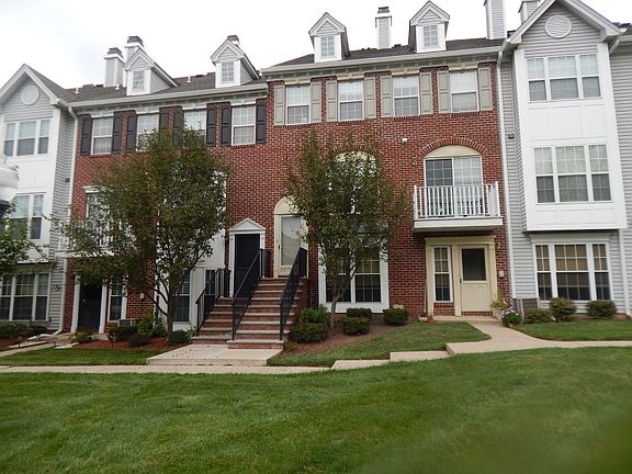 2nd image of 510 Dunn Cir