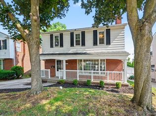 1043 Claremont St, Dearborn, MI 48124