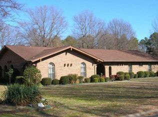 10 Crickett Ln, Lonoke, AR 72086