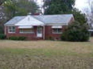 208 Knight Rd, Cheraw, SC 29520