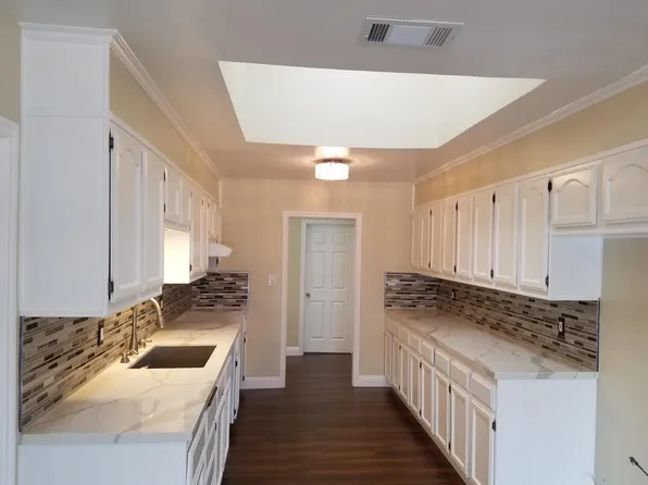 7349 Craner Ave, Sun Valley, CA 91352