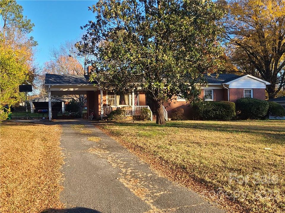 1st image of 4811 Dogwood Pl