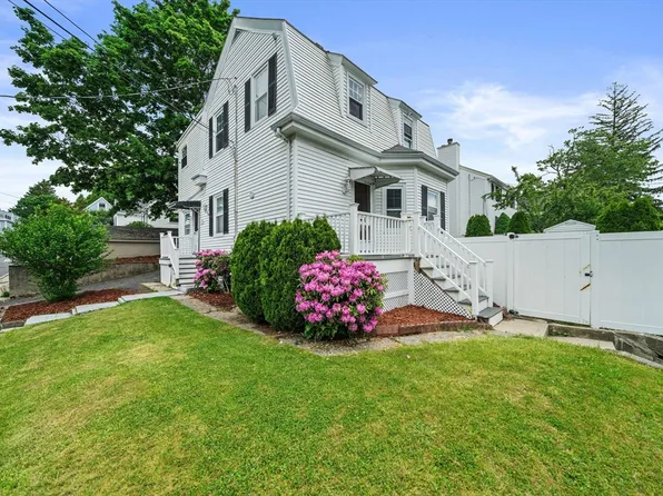15 Claron St, Roslindale, MA 02131