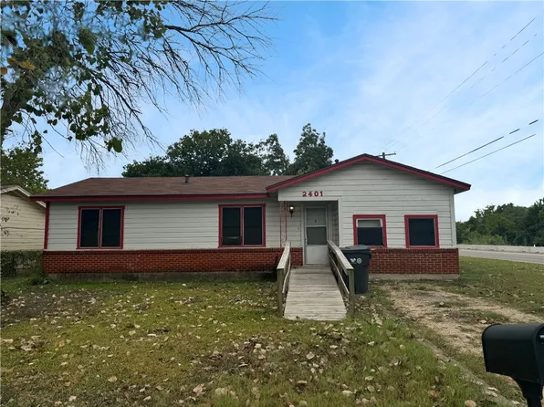 2401 S 24th St, Waco, TX 76706