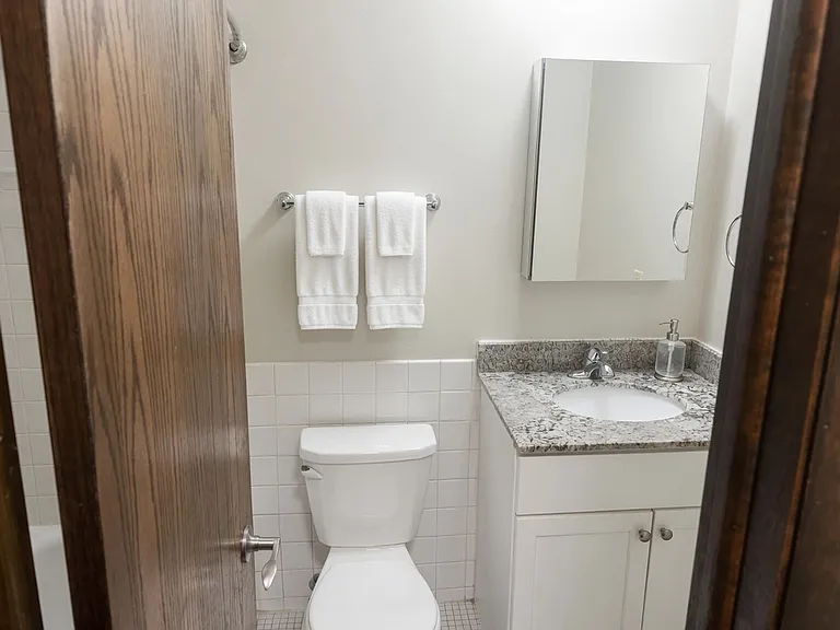 3708 West 32nd Street — Photo 44
