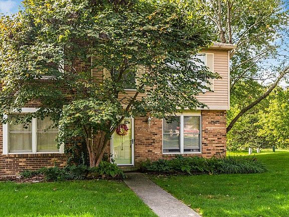2nd image of 7496 Stonetrail Way