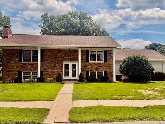 2nd image of 545 Meadowbrook Ln