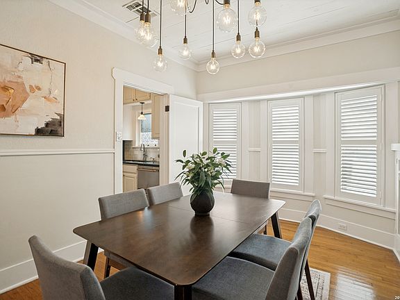 5th image of 428 Queen Anne Ct