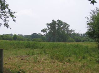 399 Red Barn Rd, Guntersville, AL 35976