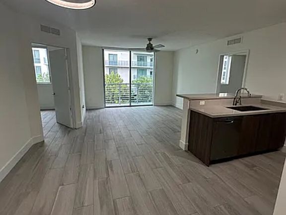 2nd image of 1005 NW 7th Ave #202