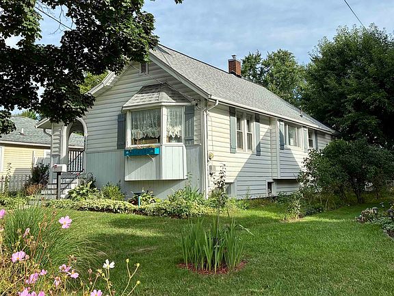 3rd image of 1620 W Main St