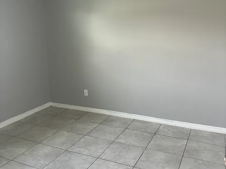 3111 Avenue T #C — Photo 5