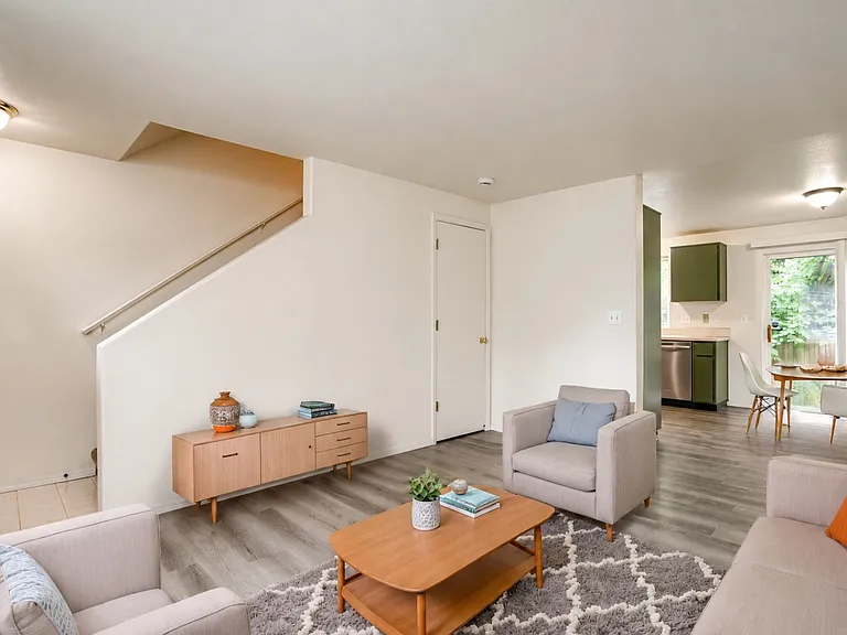 8610 SE Brooklyn St — Photo 6