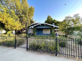 4048 10th St, Riverside, CA 92501