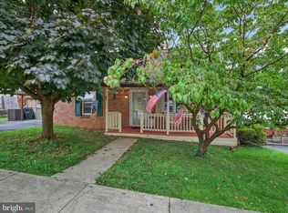 143 Cedar St, Ephrata, PA 17522