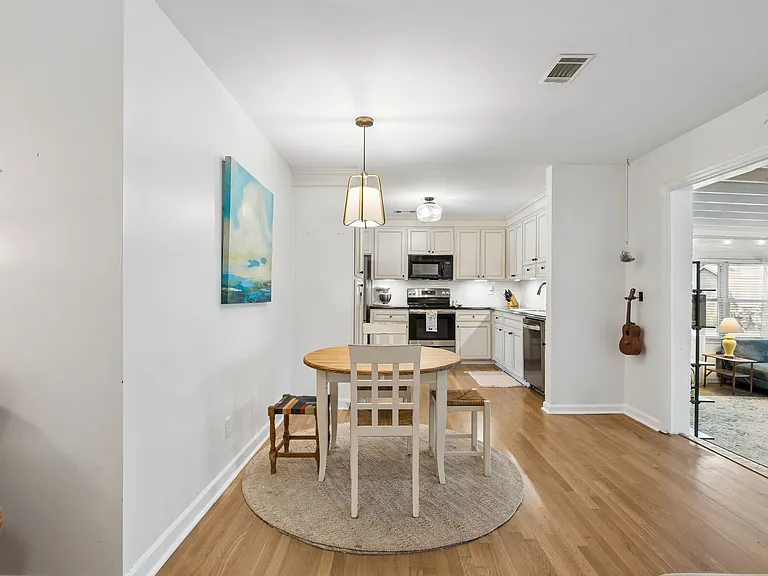 1045 Birchdale Dr — Photo 32