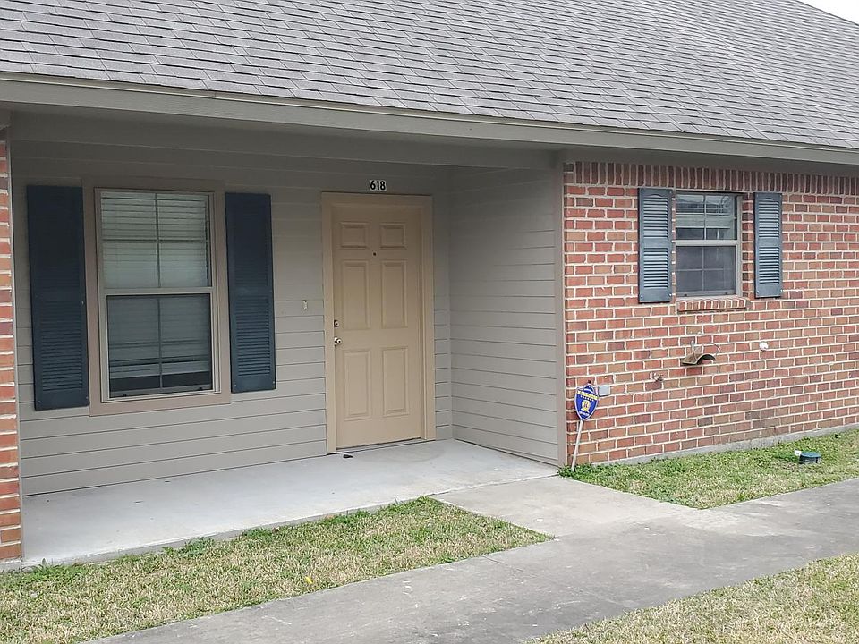 1st image of 618 Sulphur Ave