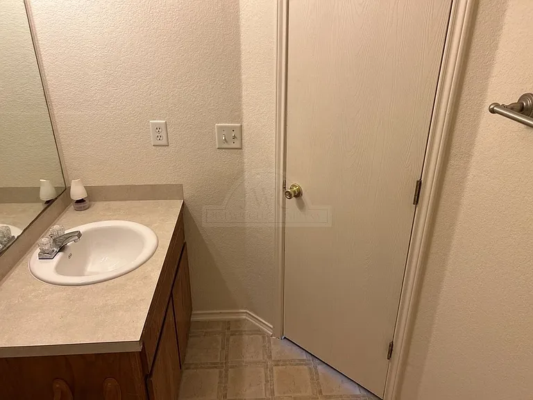 1911 Monte Carlo, Killeen — Photo 11