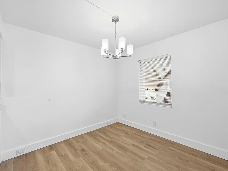 1043 Cornwall Dr #C — Photo 11
