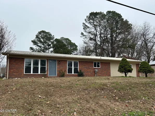 216 N Grayson St, Newbern, TN 38059