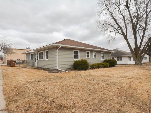 1404 2nd Ave SW APT 1