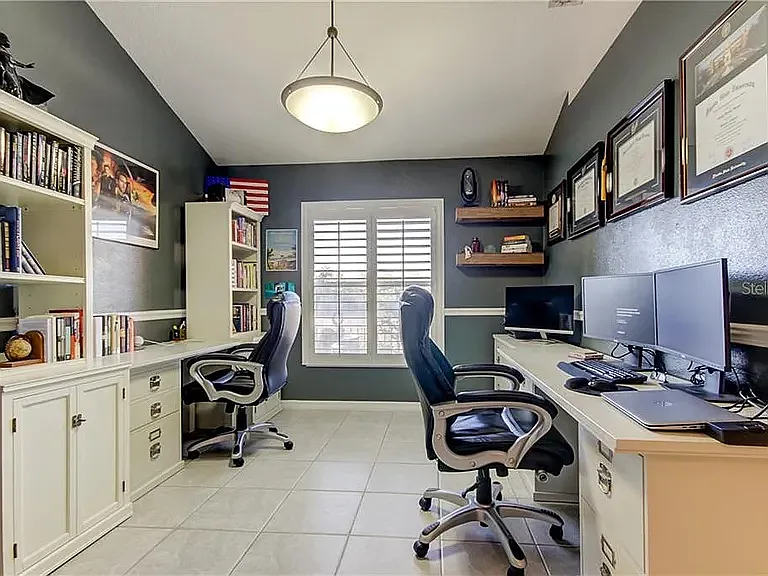 9015 Southbay Dr — Photo 24