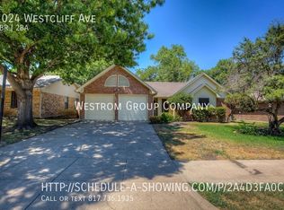 1024 Westcliff Ave, Saginaw, TX 76179