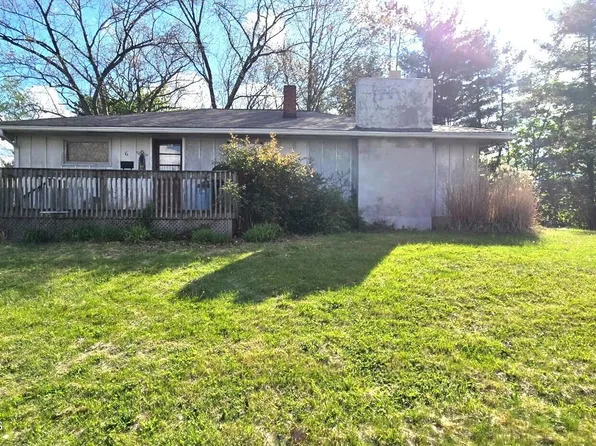 6 Moosic St, Moosic, PA 18507