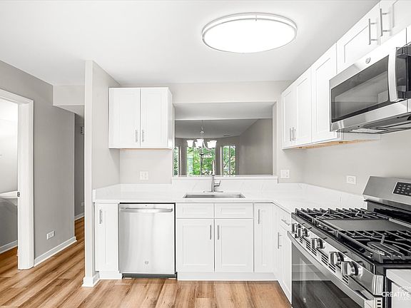 5th image of 343 W Treehouse Ln