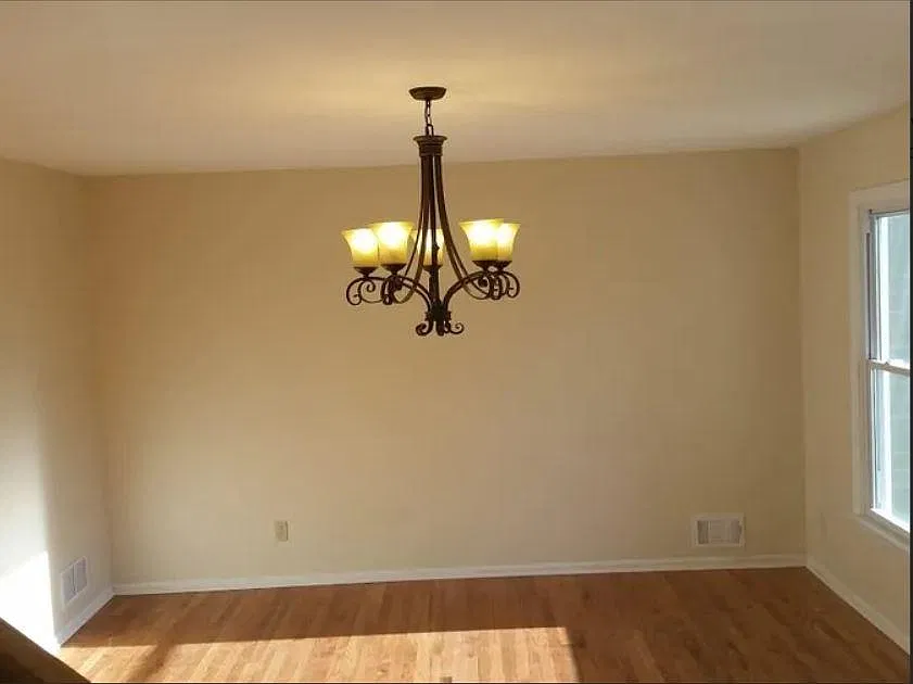 227 Zion Rd — Photo 4
