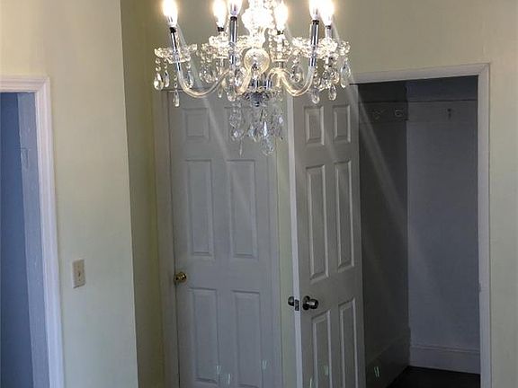 5th image of 9214 176th St