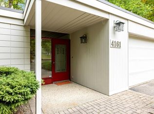 4161 Thornoaks Dr, Ann Arbor, MI 48104