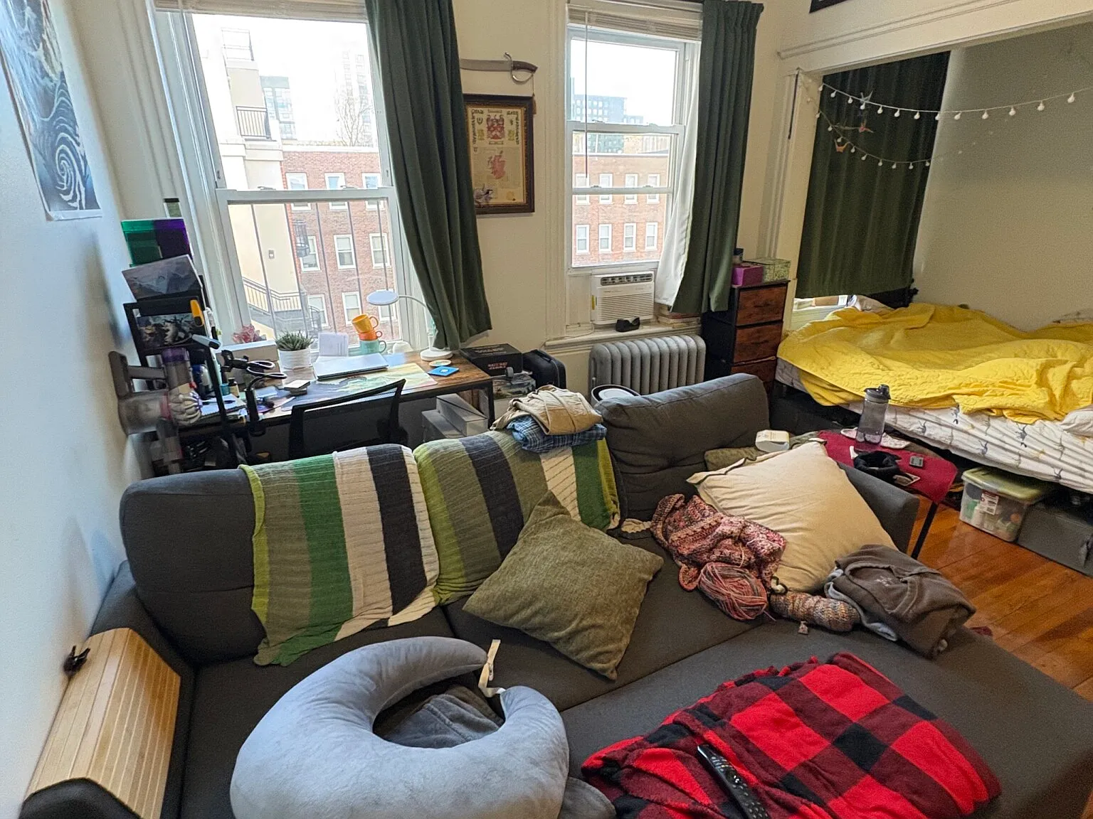 Studio, 450 sqft, $2,300 — Photo 3