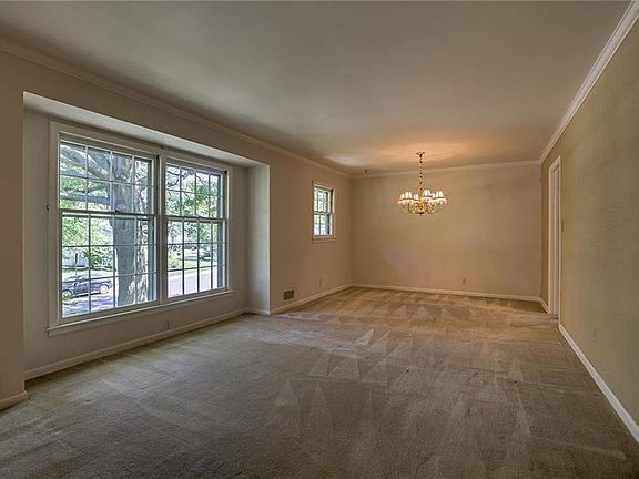 4th image of 9814 W 96th St