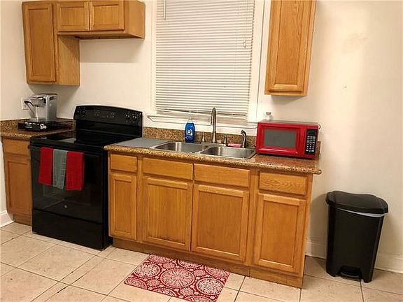 4th image of 1249 Alabo St